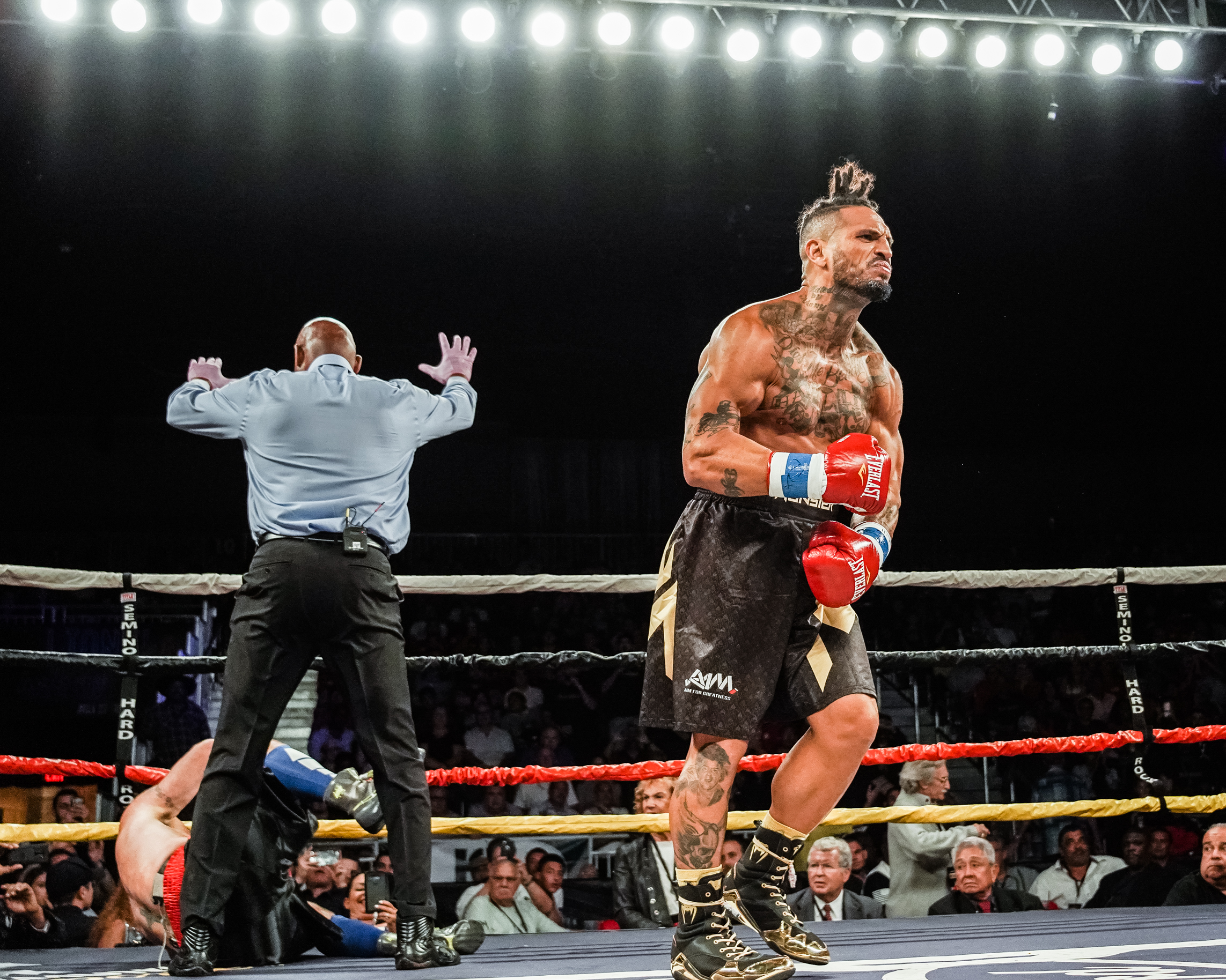 Ulysees Diaz Added To Una Gran Noche de Boxeo Cubano 2 - Boxing News