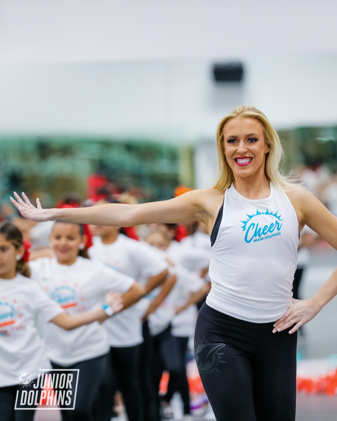 Miami Dolphins Cheerleader Sees Impact Of Dolphins Cancer