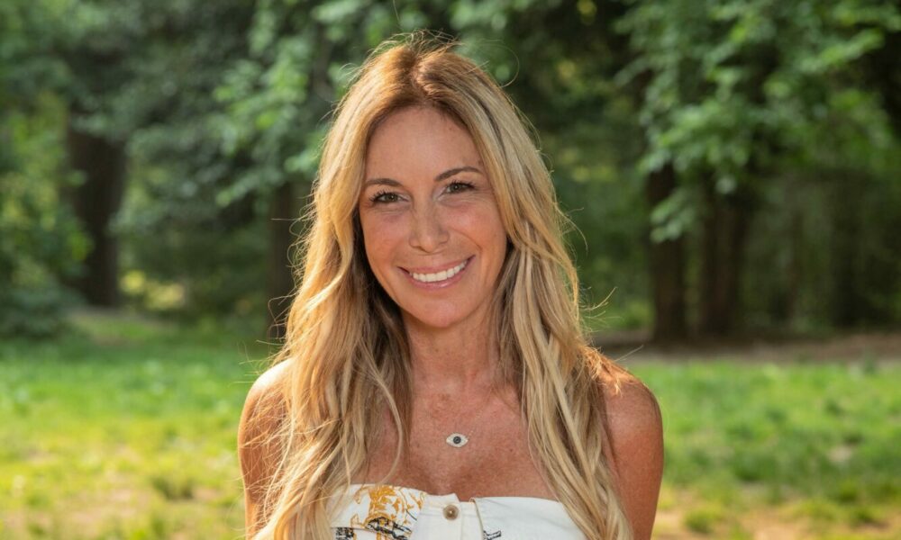 Meet Dr. Mireya Mayor - Voyage MIA Magazine | Miami City Guide